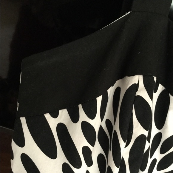 Beautiful Black & White Casual Sundress - Picture 8 of 8
